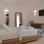 Super Paradise Suites